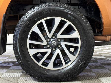 2017-Nissan-Navara-23D-LE-4x4-Auto-Double-Cab_7