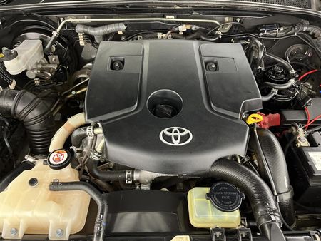 2019-Toyota-Hilux-28-GD-6-Raider-4x4-Auto-Double-Cab_12