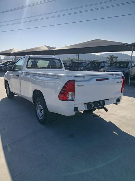 2026-Toyota-Hilux-24-GD-Single-Cab_6