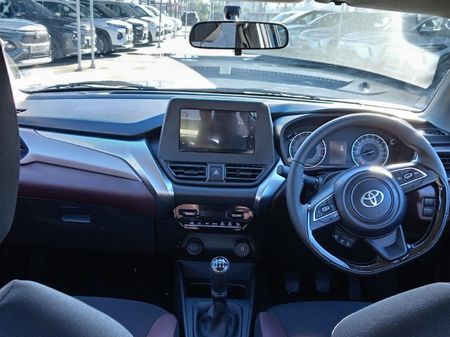 2026-Toyota-Starlet-Cross-15XS_3