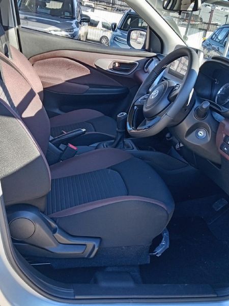 2026-Toyota-Starlet-Cross-15XS_4