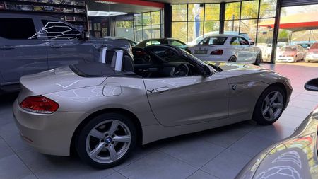 2009-BMW-Z4-BMW-Z4-sDrive23i-Sports-Auto_18