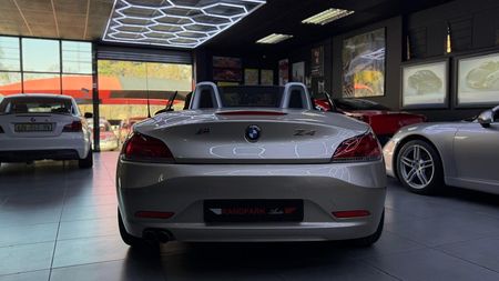 2009-BMW-Z4-BMW-Z4-sDrive23i-Sports-Auto_25