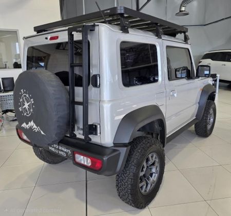 2023-Suzuki-Jimny-15-GLX_10