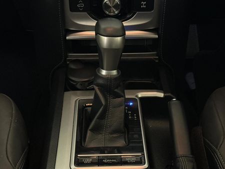 2023-Toyota-Land-Cruiser-Prado-28-GD-VX-L-Auto_10
