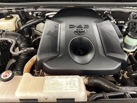 2023-Toyota-Land-Cruiser-Prado-28-GD-VX-L-Auto_12