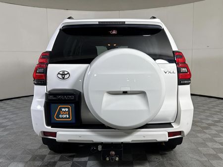 2023-Toyota-Land-Cruiser-Prado-28-GD-VX-L-Auto_17