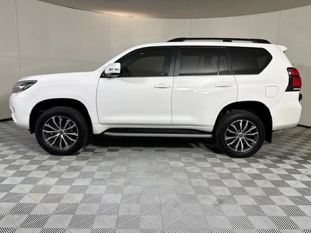 2023-Toyota-Land-Cruiser-Prado-28-GD-VX-L-Auto_18
