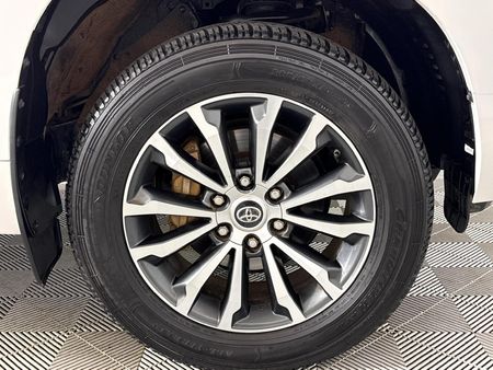 2023-Toyota-Land-Cruiser-Prado-28-GD-VX-L-Auto_5