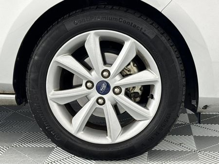 2019-Ford-Fiesta-10-EcoBoost-Trend-5-dr-Auto_5