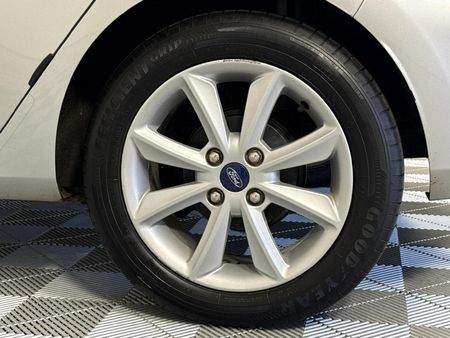 2019-Ford-Fiesta-10-EcoBoost-Trend-5-dr-Auto_6