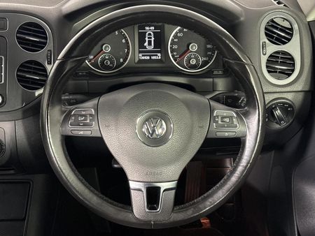 2013-Volkswagen-Tiguan-14-TSI-Bluemotion-Trend-Fun-Auto-118kW_12