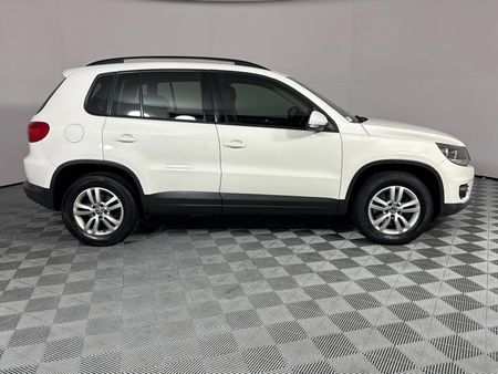 2013-Volkswagen-Tiguan-14-TSI-Bluemotion-Trend-Fun-Auto-118kW_17