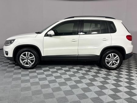 2013-Volkswagen-Tiguan-14-TSI-Bluemotion-Trend-Fun-Auto-118kW_19