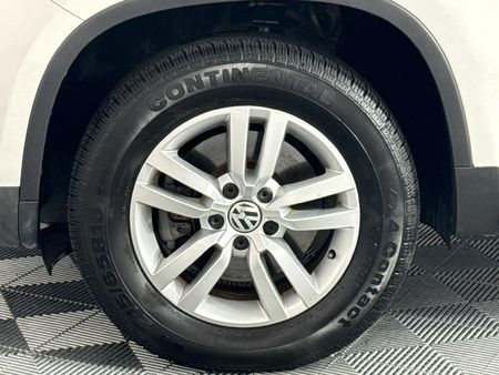 2013-Volkswagen-Tiguan-14-TSI-Bluemotion-Trend-Fun-Auto-118kW_4