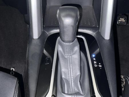 2022-Toyota-Corolla-Cross-18-XS_10
