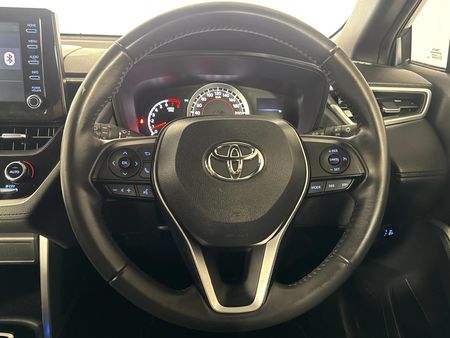 2022-Toyota-Corolla-Cross-18-XS_11