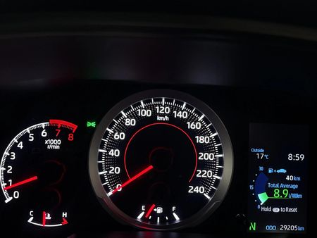 2022-Toyota-Corolla-Cross-18-XS_2