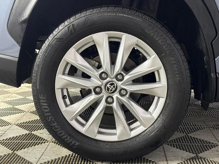 2022-Toyota-Corolla-Cross-18-XS_7