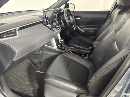2022-Toyota-Corolla-Cross-18-XS_8