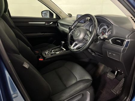 2017-Mazda-CX-5-20-Active-Auto_9