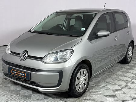 2017-Volkswagen-Up-Move-Up-10-5-dr_0
