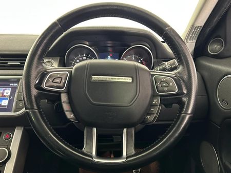 2015-Land-Rover-Range-Rover-Evoque-20-Si4-HSE-Dynamic_12