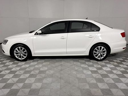 2012-Volkswagen-Jetta-VI-14-TSI-Comfortline-Auto_18