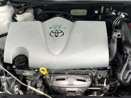 2018-Toyota-Yaris-15-XS-5-dr_12