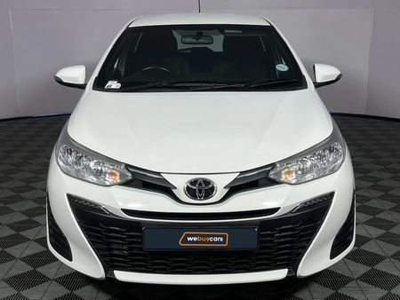 2018-Toyota-Yaris-15-XS-5-dr_14