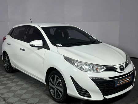 2018-Toyota-Yaris-15-XS-5-dr_15