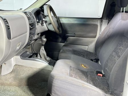 2006-Isuzu-KB-240i-LE-Single-Cab_6