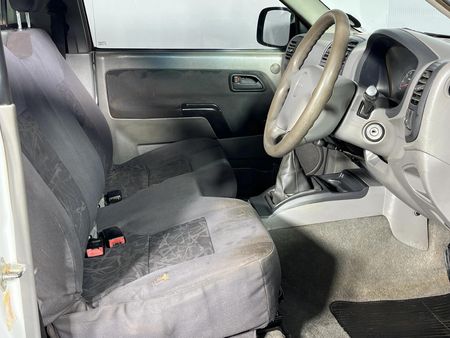 2006-Isuzu-KB-240i-LE-Single-Cab_7