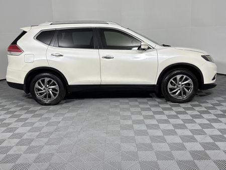 2015-Nissan-X-Trail-16-dCi-LE-4x4_15