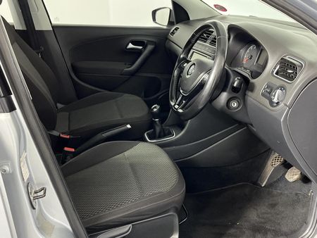 2018-Volkswagen-Polo-GP-14-Comfortline_9