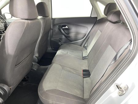 2018-Volkswagen-Polo-GP-14-Comfortline_3