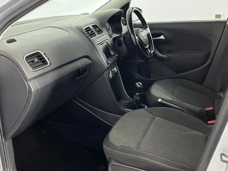 2018-Volkswagen-Polo-GP-14-Comfortline_8