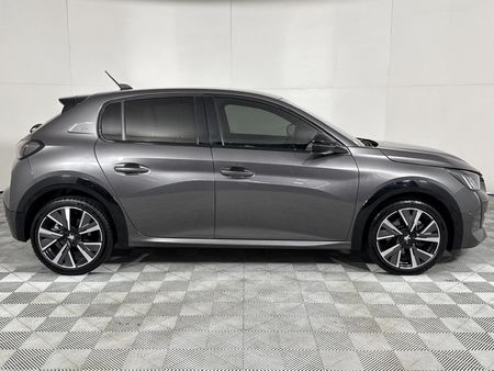2023-Peugeot-208-12T-GT-Auto_17