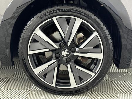 2023-Peugeot-208-12T-GT-Auto_4