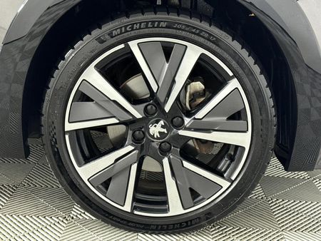 2023-Peugeot-208-12T-GT-Auto_5