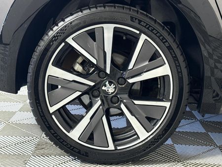 2023-Peugeot-208-12T-GT-Auto_7