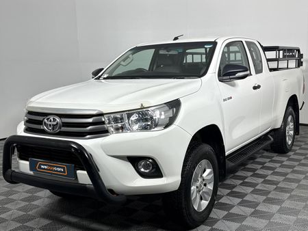 2017-Toyota-Hilux-24-GD-6-Raised-Body-SRX-Extended-Cab_0