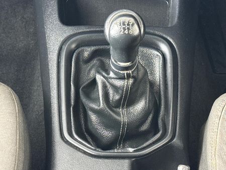 2017-Toyota-Hilux-24-GD-6-Raised-Body-SRX-Extended-Cab_9