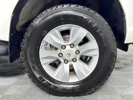 2017-Toyota-Hilux-24-GD-6-Raised-Body-SRX-Extended-Cab_4