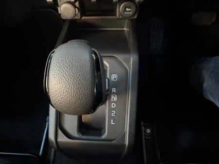 2026-Suzuki-Jimny-15-GLX-Auto_13