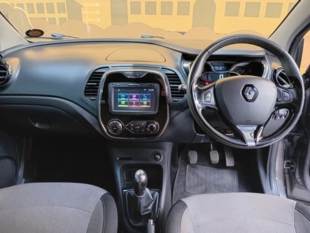 2017-Renault-Captur-900T-Dynamique-66kW_9