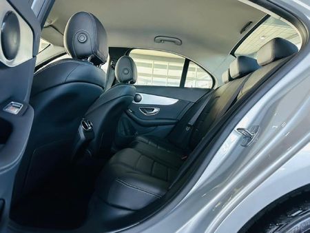 2017-Mercedes-Benz-C-Class-C-180-Avantgarde-Auto_5