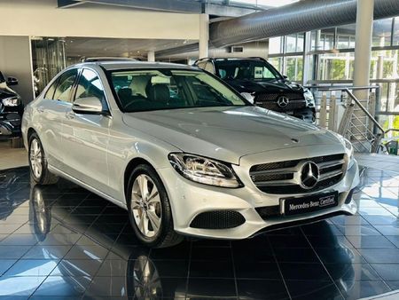 2017-Mercedes-Benz-C-Class-C-180-Avantgarde-Auto_7