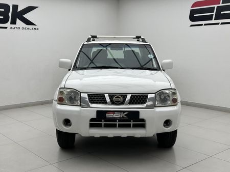 2007-Nissan-Hardbody-2400i-SE-4x4-Double-Cab_1