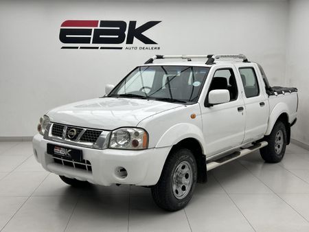 2007-Nissan-Hardbody-2400i-SE-4x4-Double-Cab_2